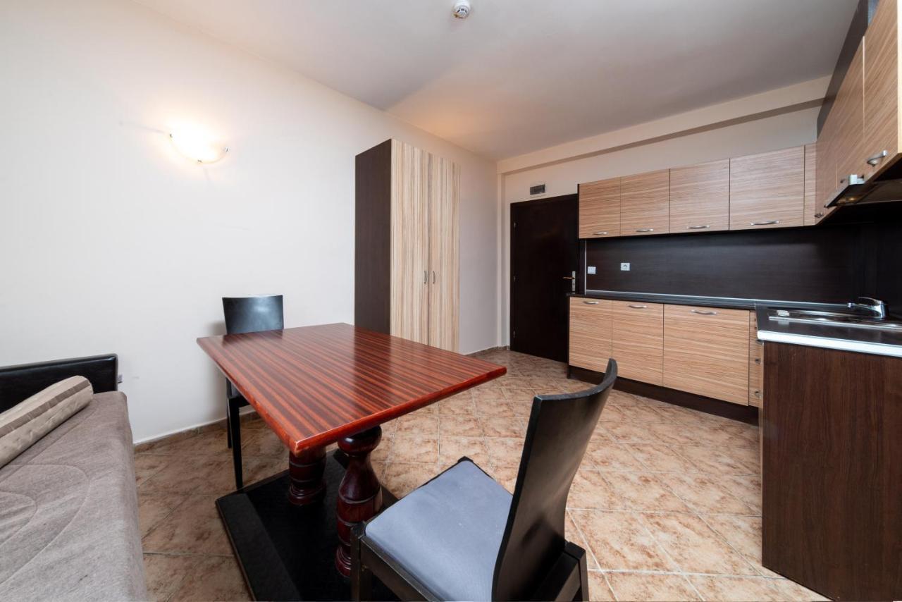 Hotel Varly Bryag Burgaz Dış mekan fotoğraf