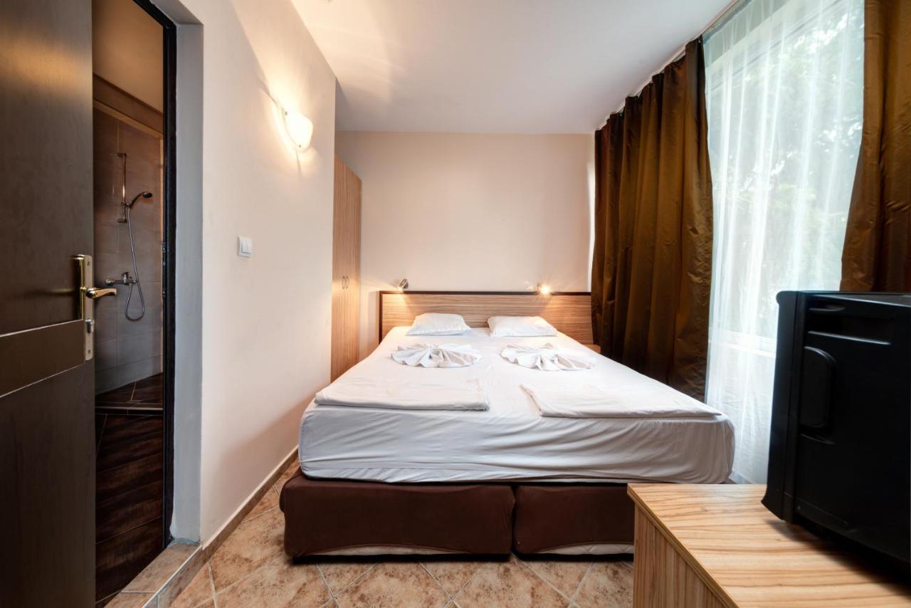 Hotel Varly Bryag Burgaz Dış mekan fotoğraf